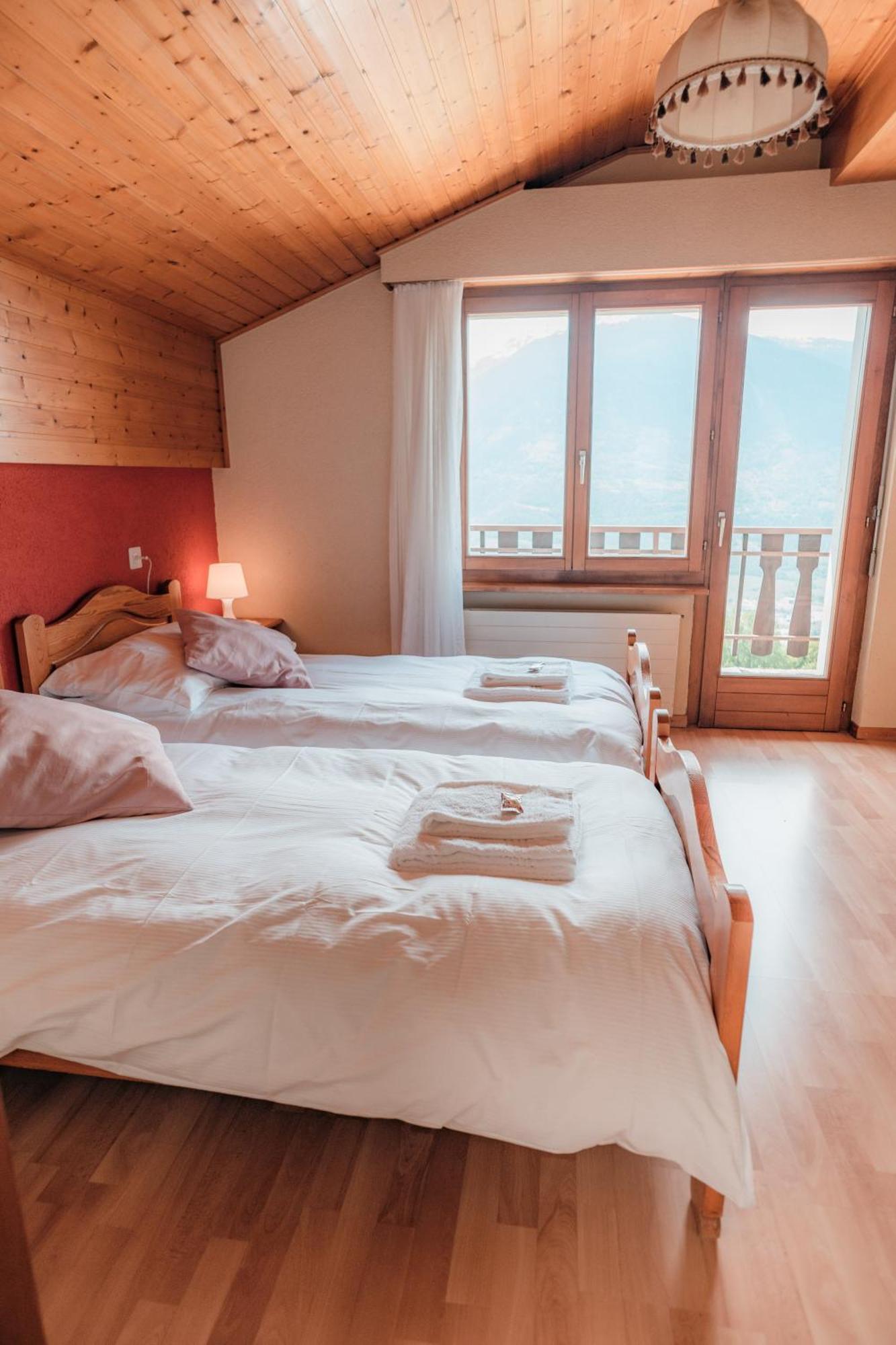 Отель Relais Fleuri Chermignon-d'en Bas Экстерьер фото