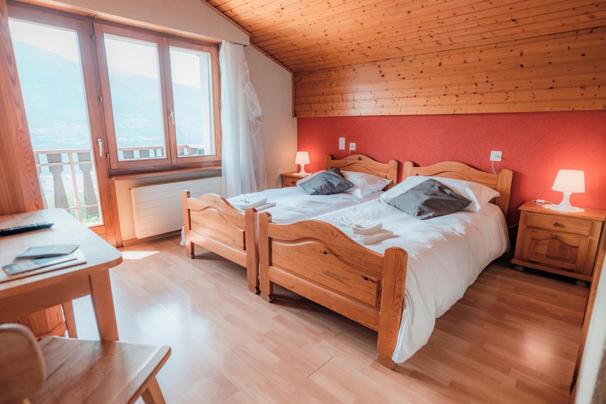 Отель Relais Fleuri Chermignon-d'en Bas Экстерьер фото